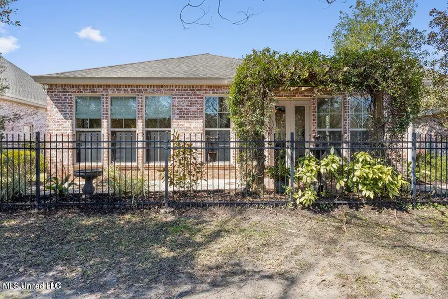 3808 Acadian Village Drive, Ocean Springs, MS 39564 - Image #3