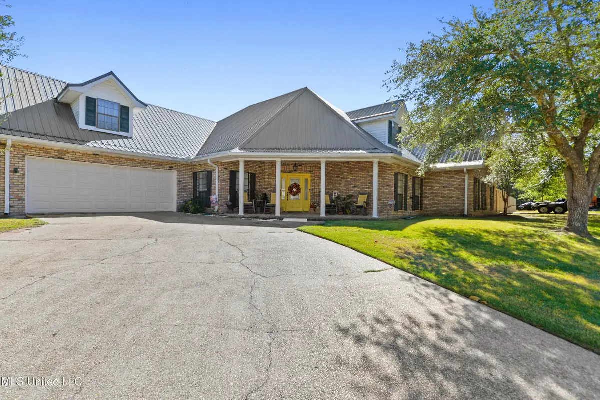 107 Campion Drive, Waveland, MS 39576 - Image #1