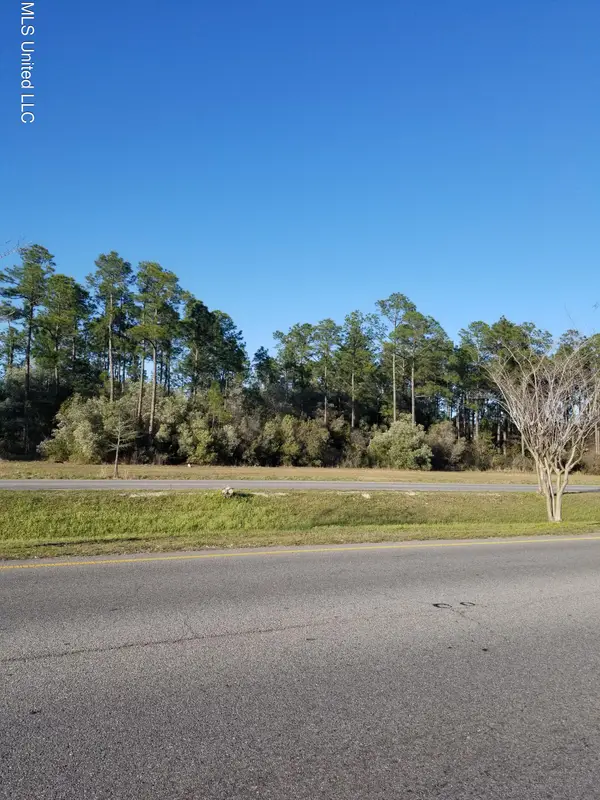 Hwy 90 Highway, Gautier, MS 39553