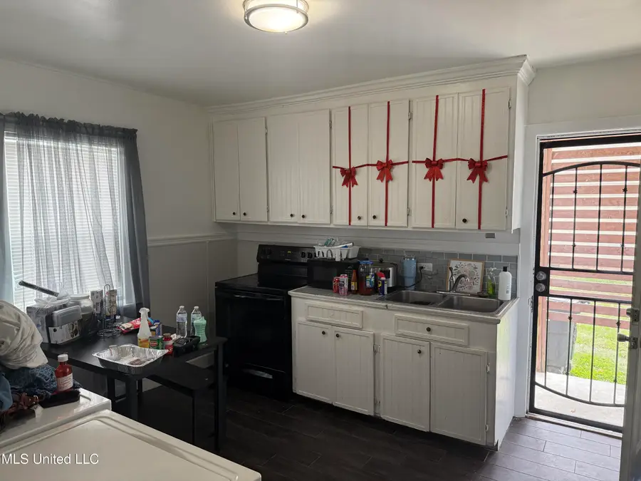 1459 Irby Street, Greenville, MS 38701 - Image #3