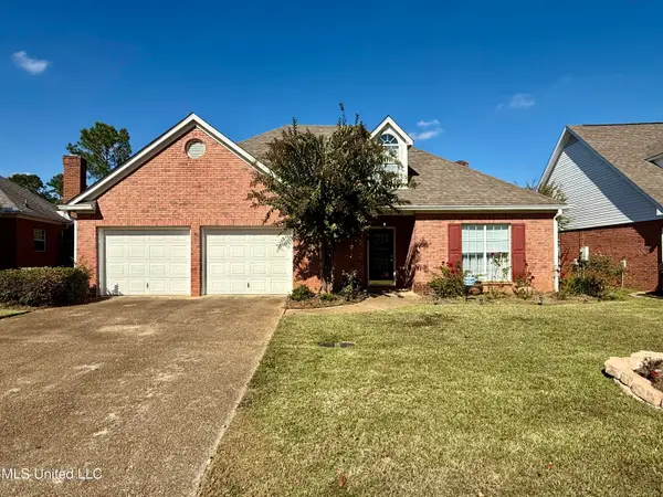 578 Spring Lake Drive, Pearl, MS 39208