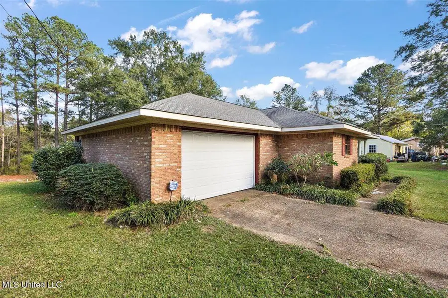 820 Memorial Drive, Braxton, MS 39044 - Image #3