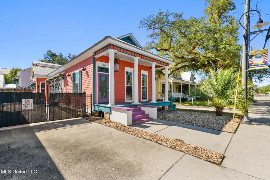 206 Main Street, Bay Saint Louis, MS 39520 - Image #2