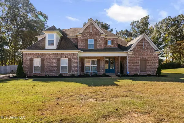 681 Pond View Circle, Hernando, MS 38632