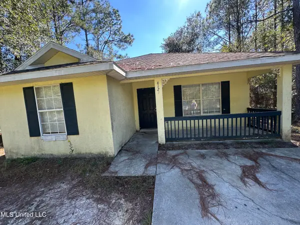 6123 W Lamar Street, Bay Saint Louis, MS 39520