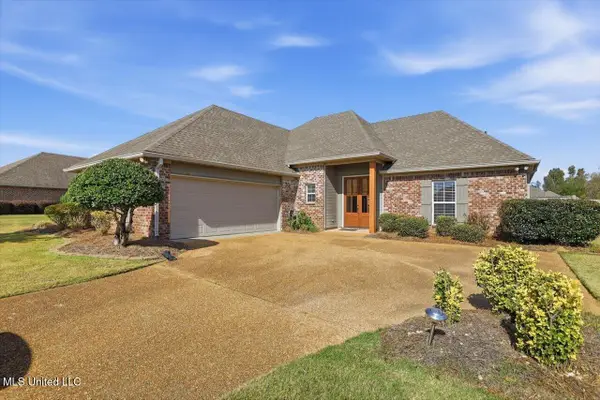 1853 August Bend, Madison, MS 39110