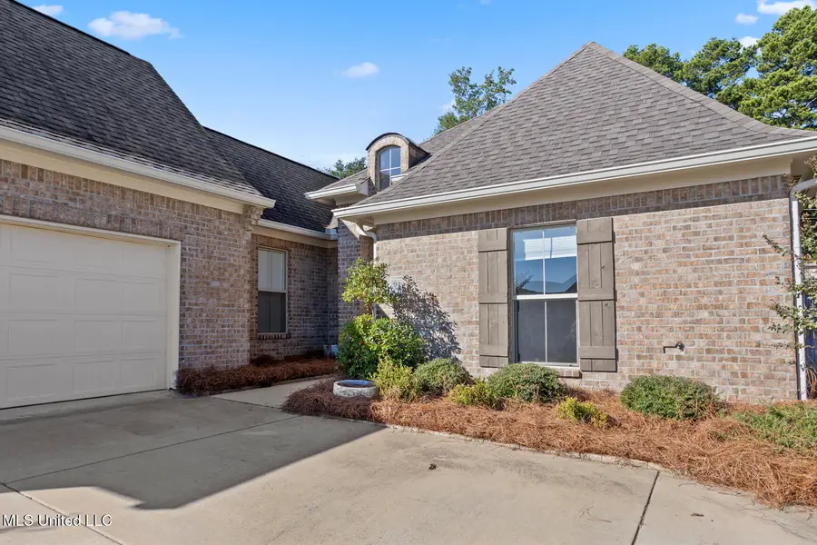 31 Enclave Circle, Ridgeland, MS 39157 - Image #2