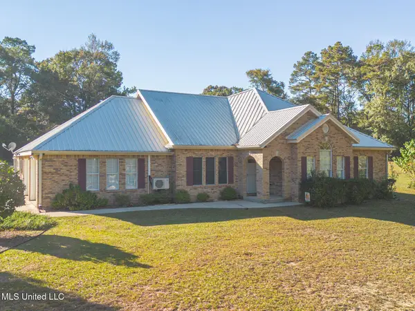 56 Kelly Rose Lane, McHenry, MS 39561
