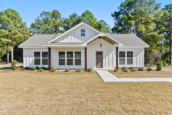 137 Southern Hills Drive, Lucedale, MS 39452