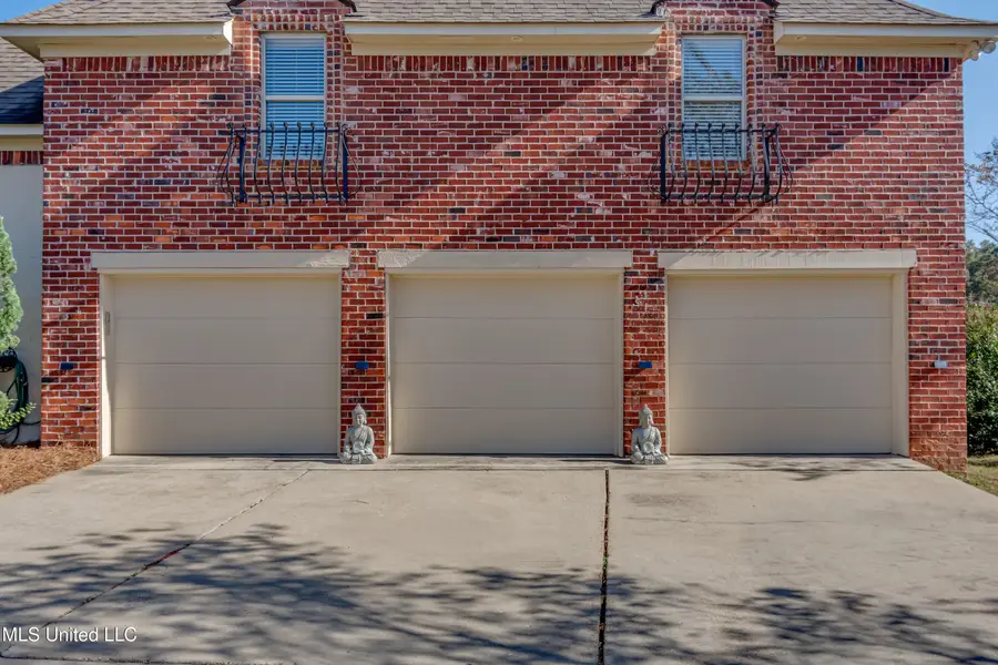 132 Woodlands Glen Circle, Brandon, MS 39047 - Image #3