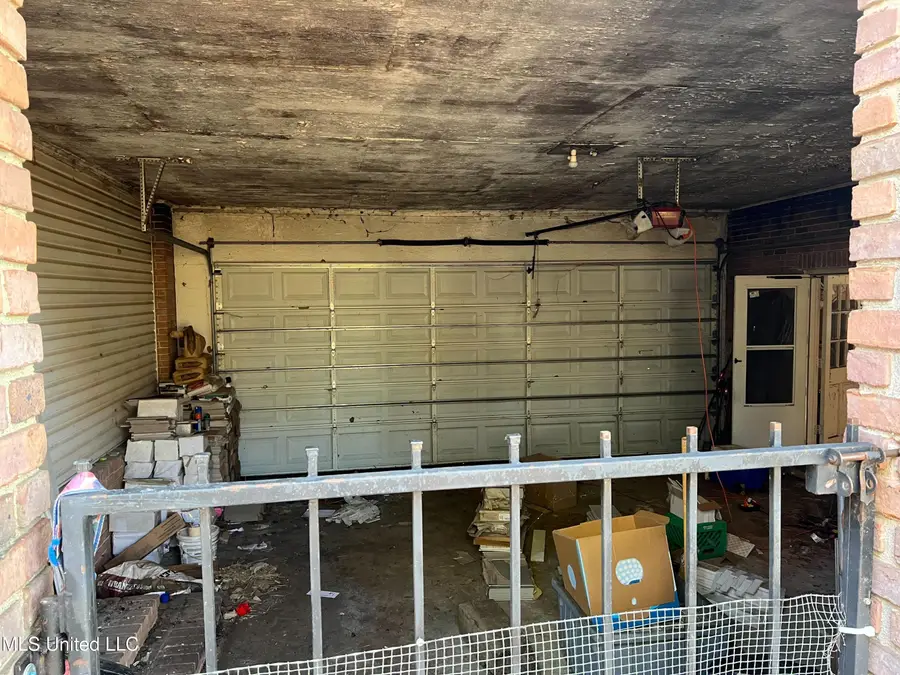 325 Oliver Avenue, Sledge, MS 38670 - Image #3