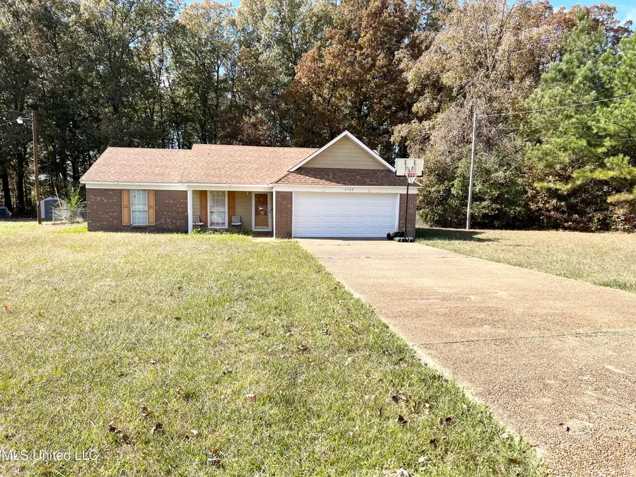 1122 Rolling Hills Drive, New Albany, MS 38652 - Image #2