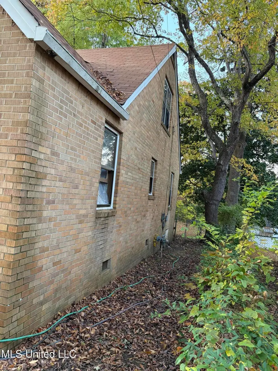 370 E College Avenue, Holly Springs, MS 38635 - Image #3