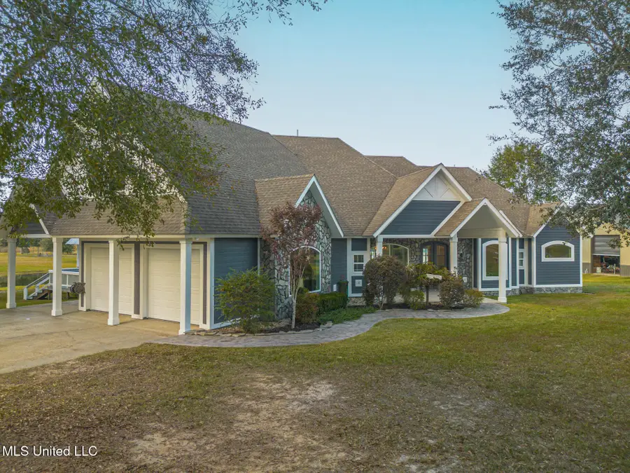 17245 Doc Lizana Road, Gulfport, MS 39503 - Image #2