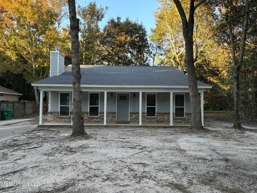 9504 Live Oak Avenue, Ocean Springs, MS 39564 - Image #2
