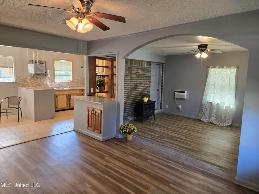 110 Constance Street, Picayune, MS 39466 - Image #2