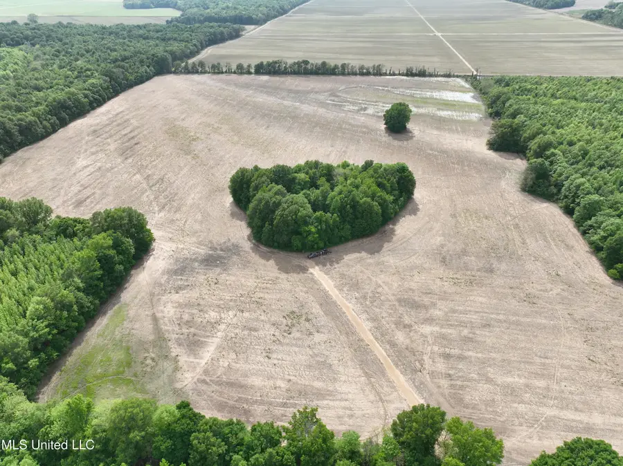 1 Hampton Lake Road, Glendora, MS 38928 - Image #2