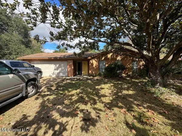 2104 Westgate Parkway, Gautier, MS 39553