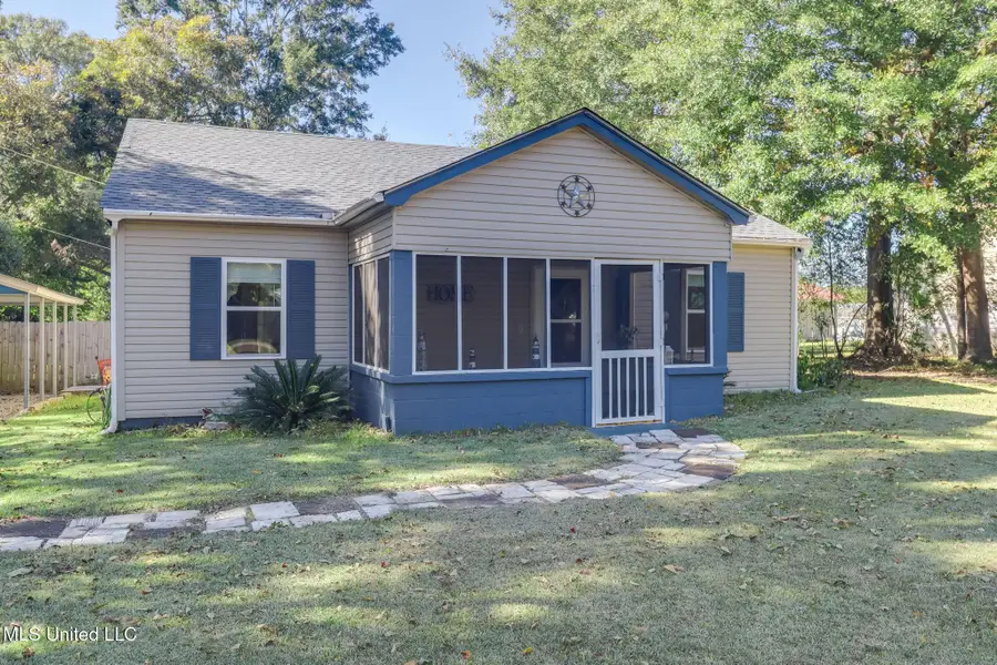 322 N Third Street, Wiggins, MS 39577 - Image #2