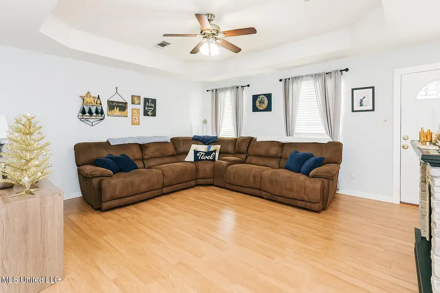 1324 Ash Street, Ocean Springs, MS 39564 - Image #2