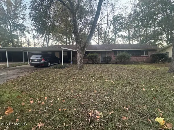 3317 Longwood Drive, Jackson, MS 39212