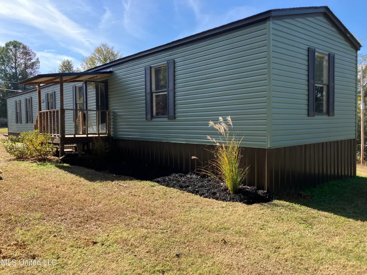 369 Leslie Road, Pope, MS 38658 - Image #1