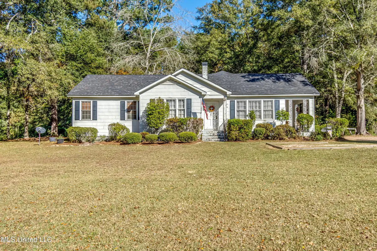 602 Simpson Hwy 149, Magee, MS 39111 - Image #1