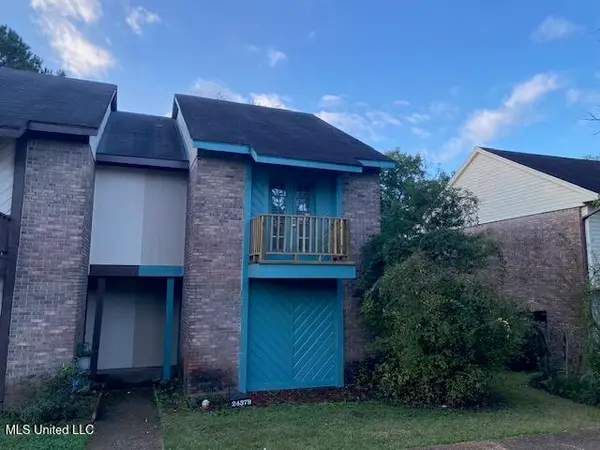 2437 River Oaks Boulevard, Jackson, MS 39211