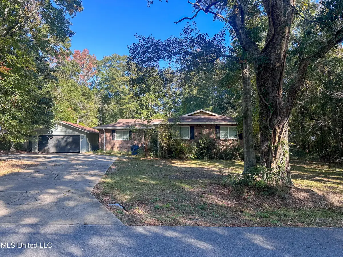 9500 Marina Avenue, Ocean Springs, MS 39564 - Image #1