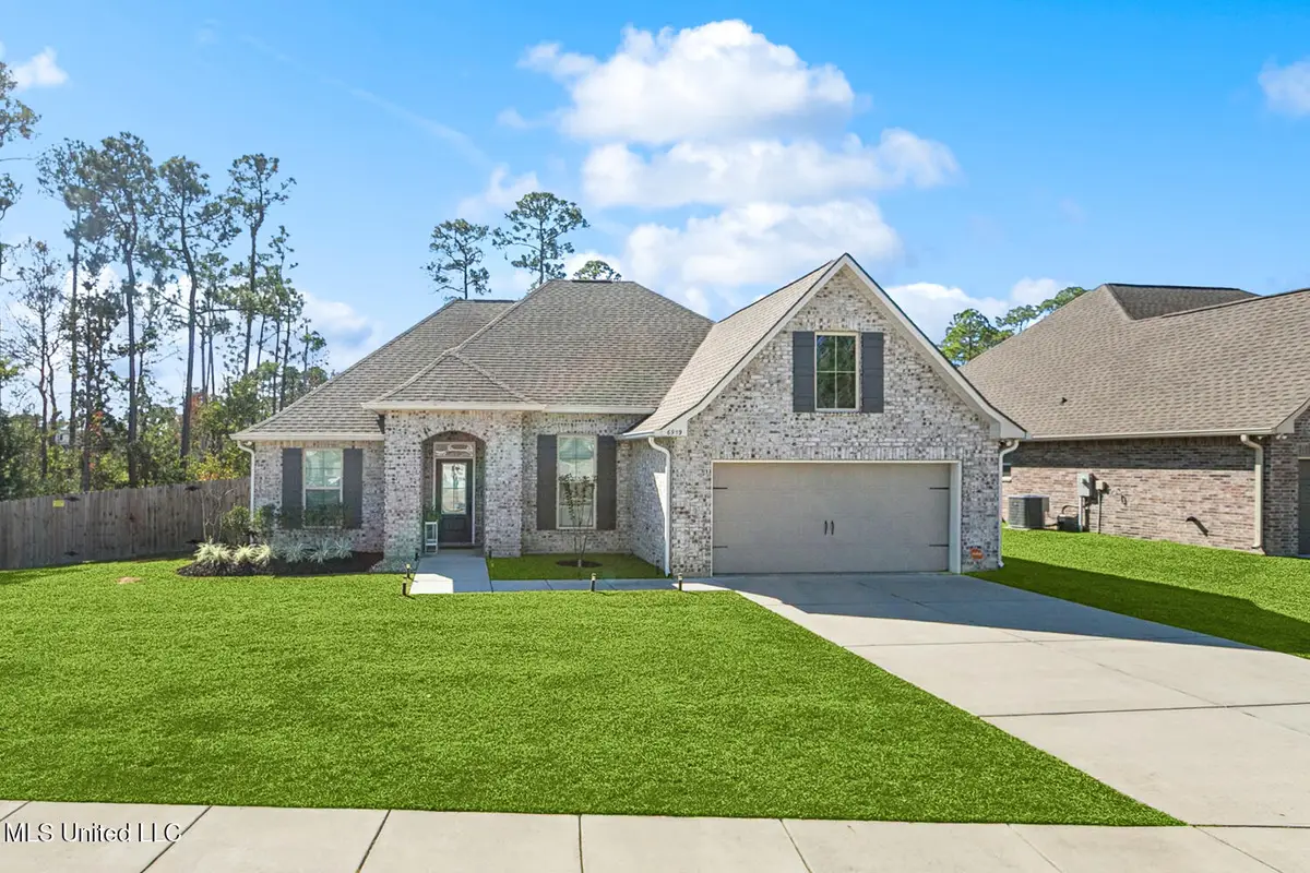 6959 Osprey Drive, Ocean Springs, MS 39564 - Image #1