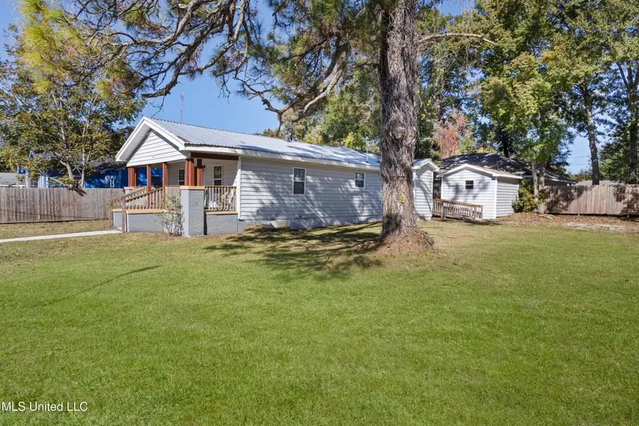 1400 W 20th Street, Gulfport, MS 39501 - Image #2