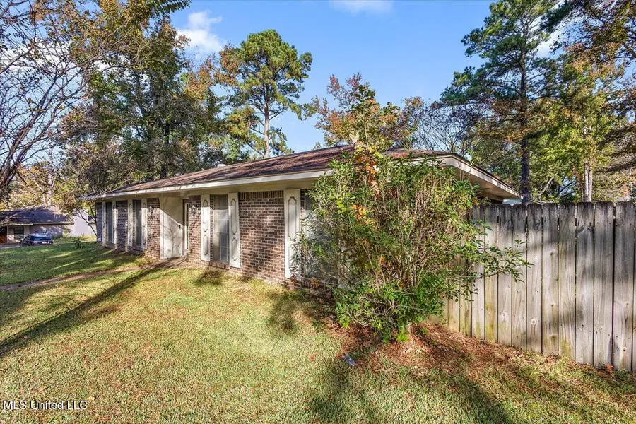 100 Abby Oak Drive, Clinton, MS 39056 - Image #2