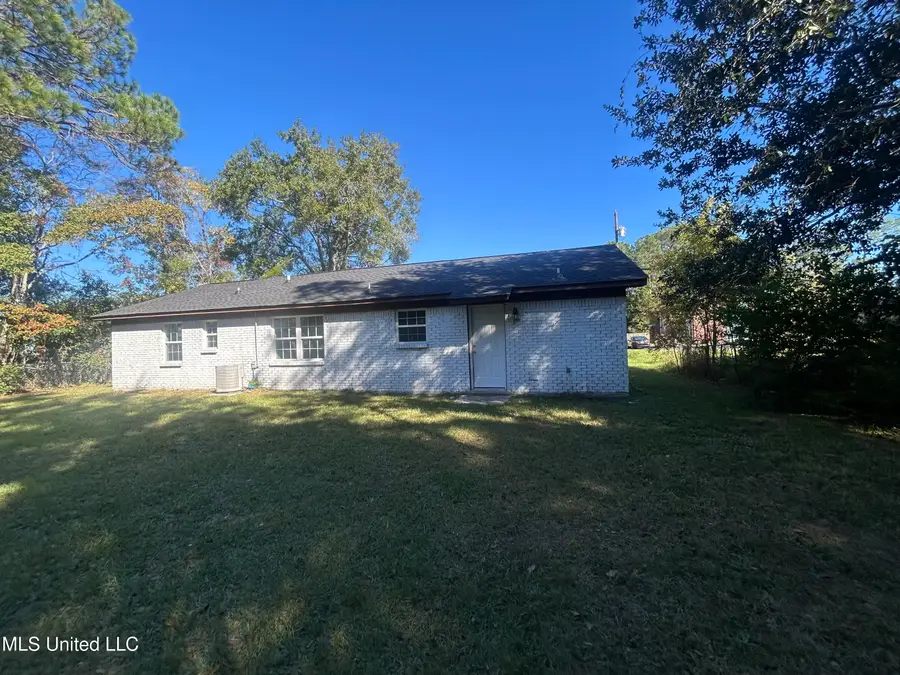 2713 Brazil Street, Pascagoula, MS 39581 - Image #2
