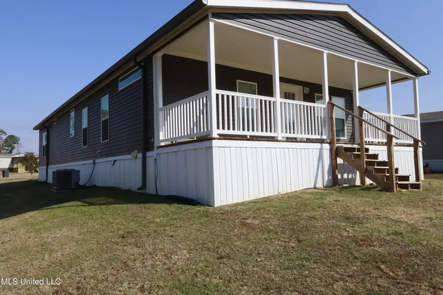 4027 Hillsboro Drive, Brandon, MS 39042 - Image #2