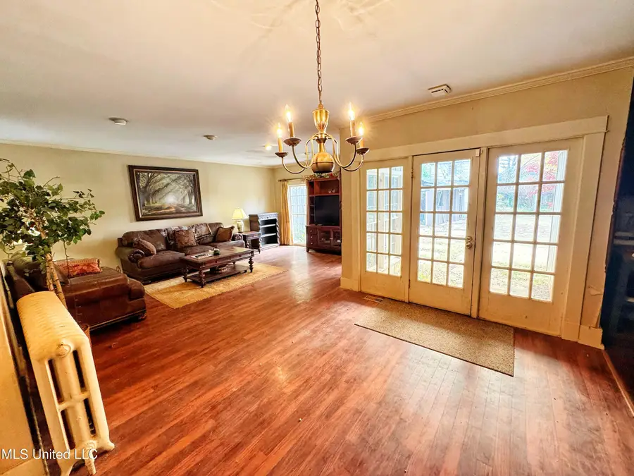 204 W 2nd Street, Clarksdale, MS 38614 - Image #2