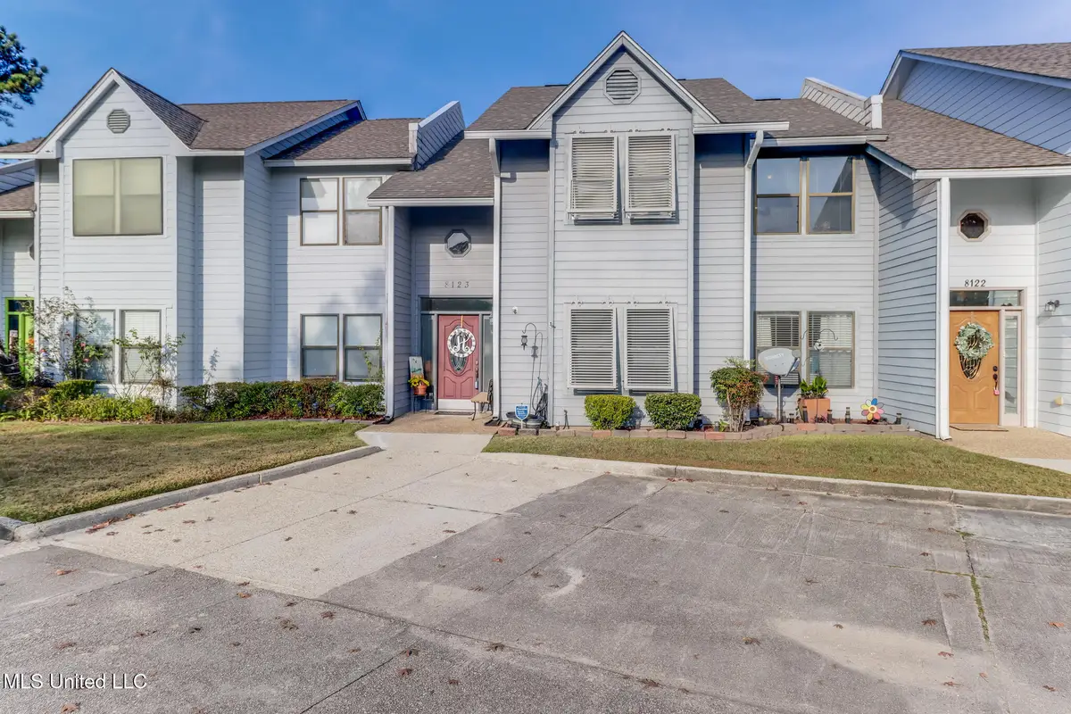 8123 Fairway Villa Drive, Gautier, MS 39553 - Image #1
