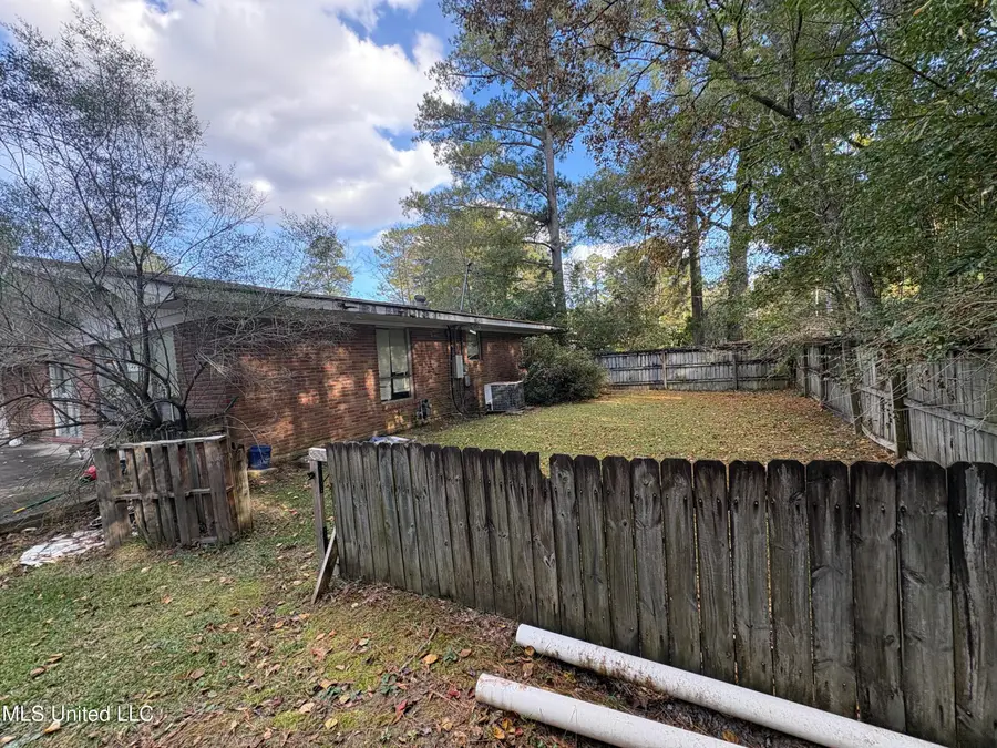 55 Oak Crest Drive, Laurel, MS 39440 - Image #3