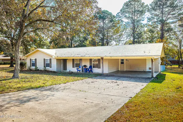 1336 Sunset Drive, Canton, MS 39046