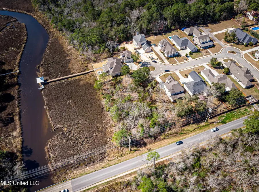 210 Bluff Cove, Ocean Springs, MS 39564 - Image #3