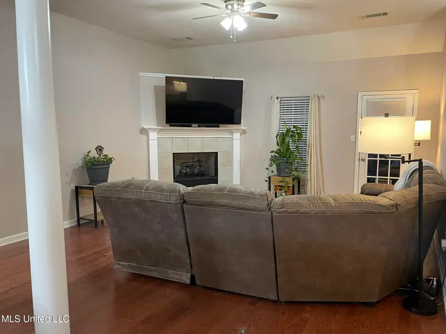 4945 Graham Lake Drive, Olive Branch, MS 38654 - Image #3