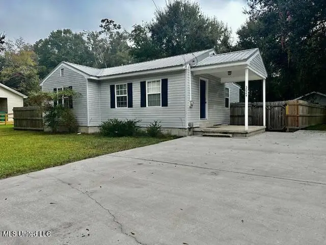 3024 Woodlawn Avenue, Moss Point, MS 39563 - Image #3