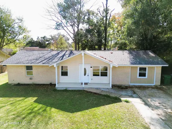 16301 Trenton Drive, Biloxi, MS 39532