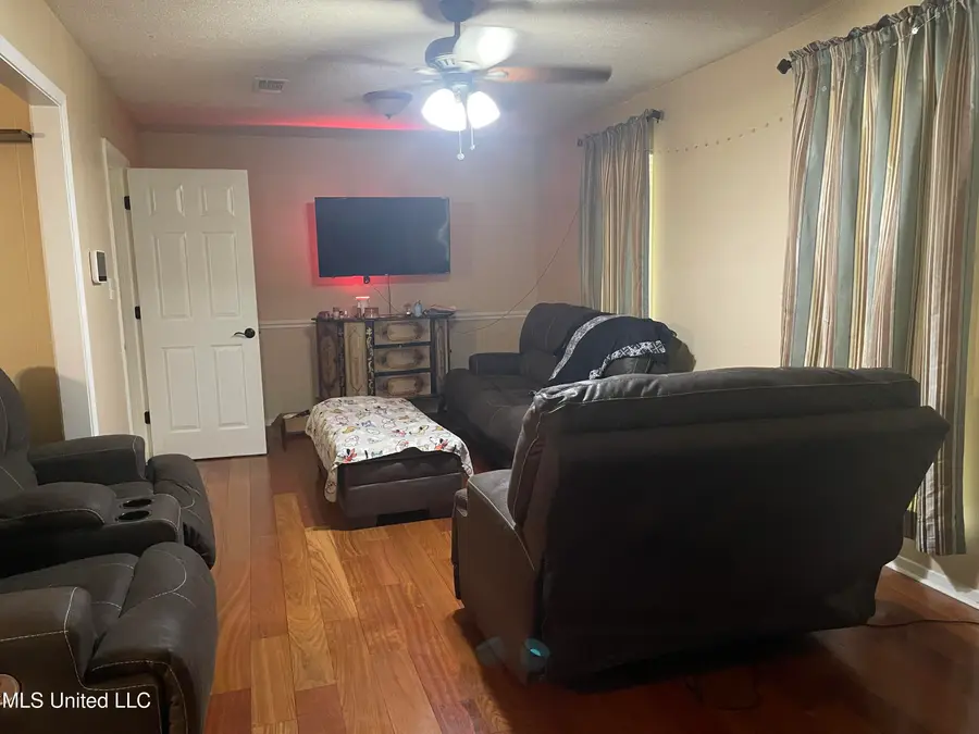 1827 Teakwood Drive, Jackson, MS 39212 - Image #3