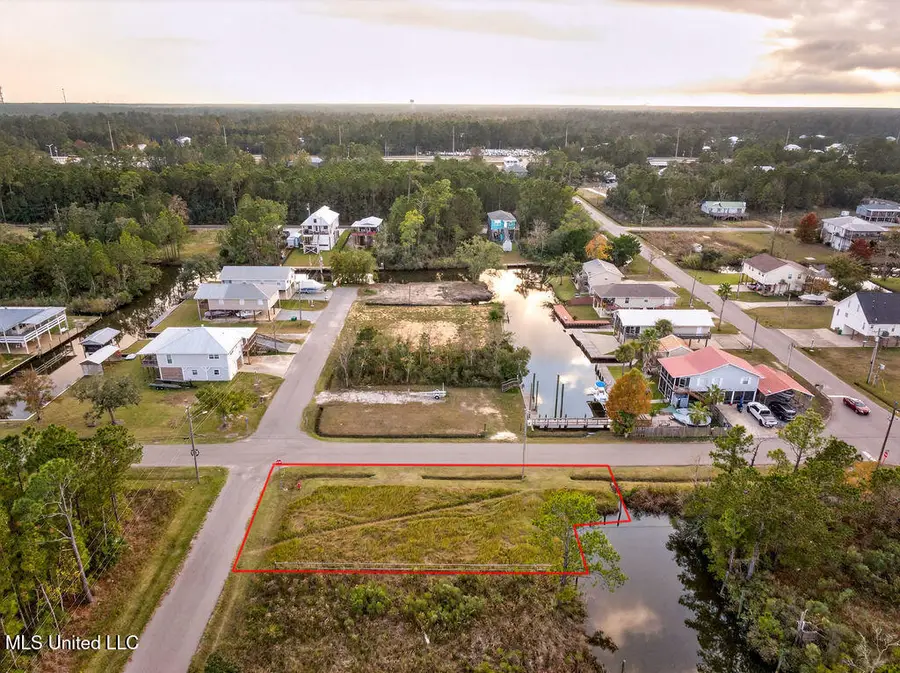 5203 Gulf Street, Bay Saint Louis, MS 39520 - Image #3