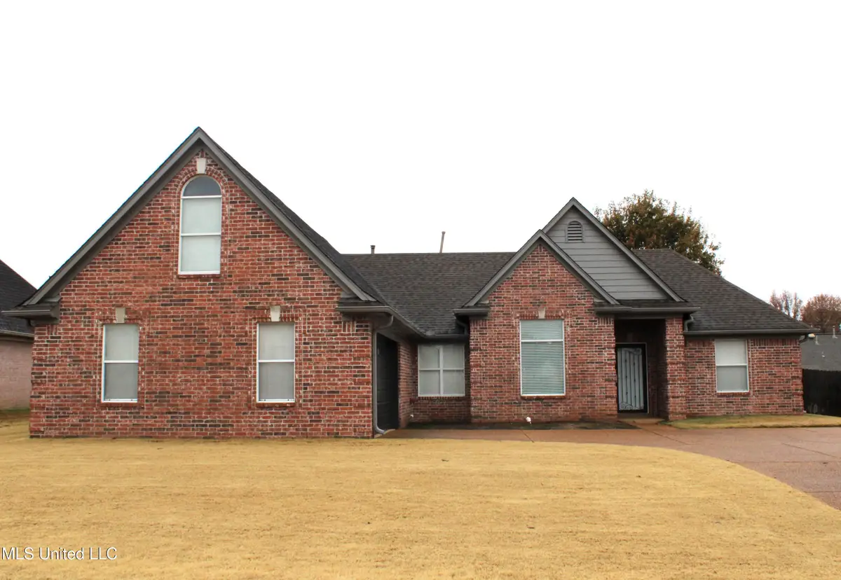 6347 Braybourne Place, Olive Branch, MS 38654 - Image #1