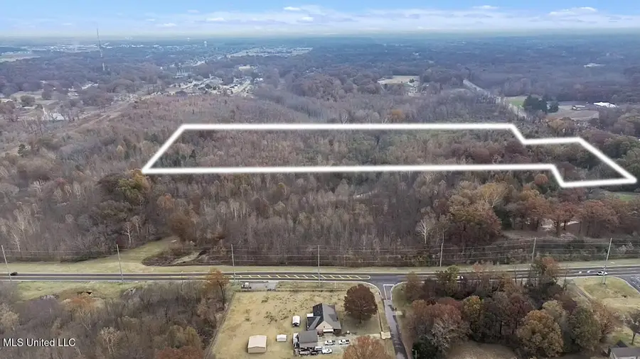 1100 E Church Road, Southaven, MS 38671 - #2