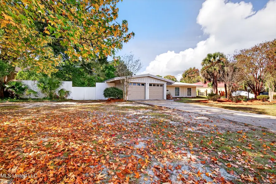 15 Woodglen Drive, Gulfport, MS 39507 - Image #2