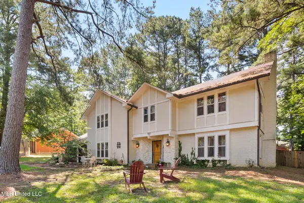 1503 Northlake Circle, Jackson, MS 39211