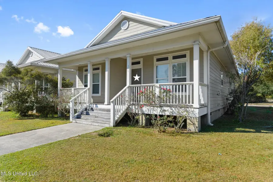 316 Saint Francis Street, Bay Saint Louis, MS 39520 - Image #2
