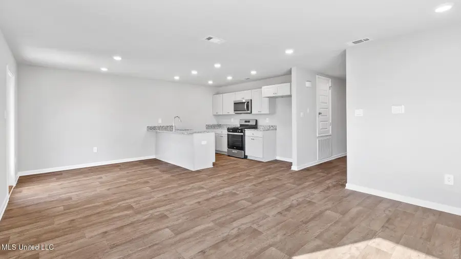 17458 E Sycamore Street, Gulfport, MS 39503 - Image #2